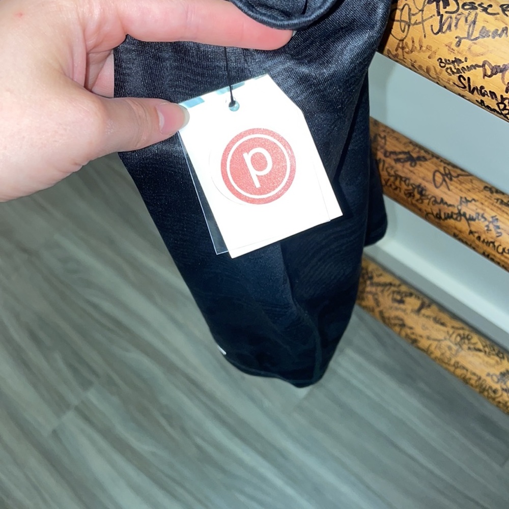 Ogio Pure Barre logo tank top - Picture 3 of 4